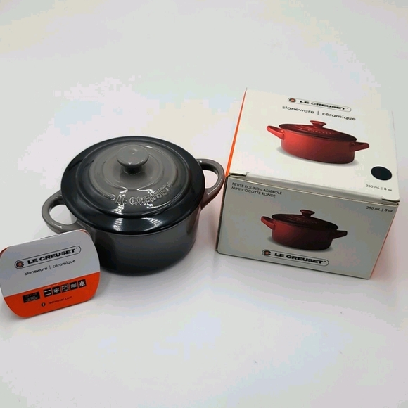 Le Creuset Other - Le Creuset Petite Round Casserole Mini Oyster 8oz